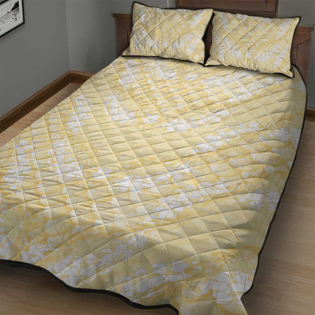 Pastel Yellow Mermaid Puakenikeni Maile Lei Quilt Bed Set