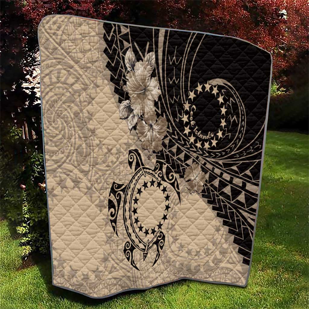 Cook Islands Turtle Quilt Stars and Hibiscus - Beige