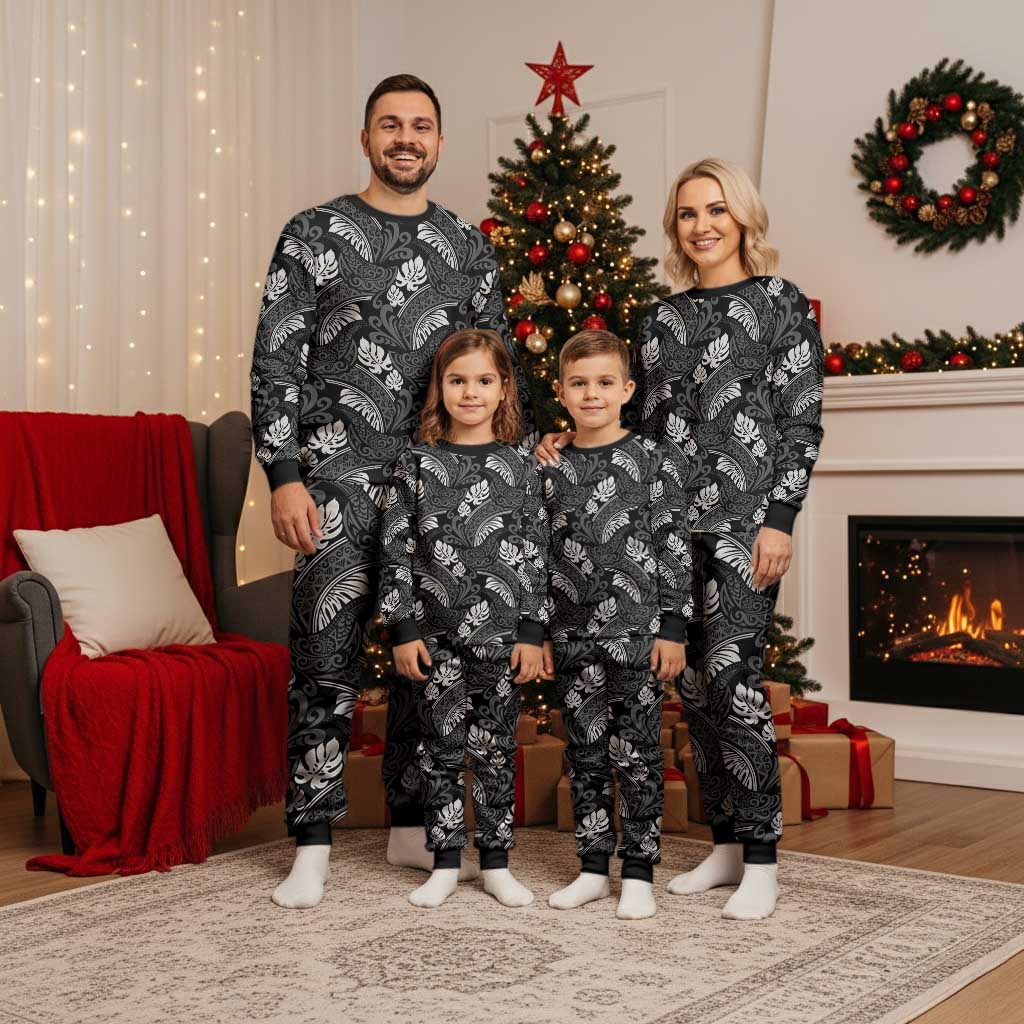 Grayscale Monstera Christmas Pajama Set Polynesian Tribal Pattern - Polynesian Pride