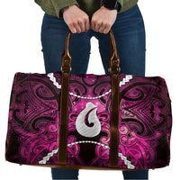 Maori Matariki Hei Matau Mawhero Travel Bag Maori Kowhaiwhai Pattern Galaxy LT01 Pink - Polynesian Pride