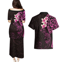 New Zealand Tuatara Plumeria Couples Matching Puletasi and Hawaiian Shirt Maori Pink Koru Tribal Tattoo