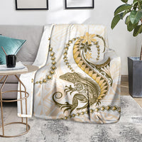 Gold Maori Tuatara Blanket Luxury Pastel Pattern