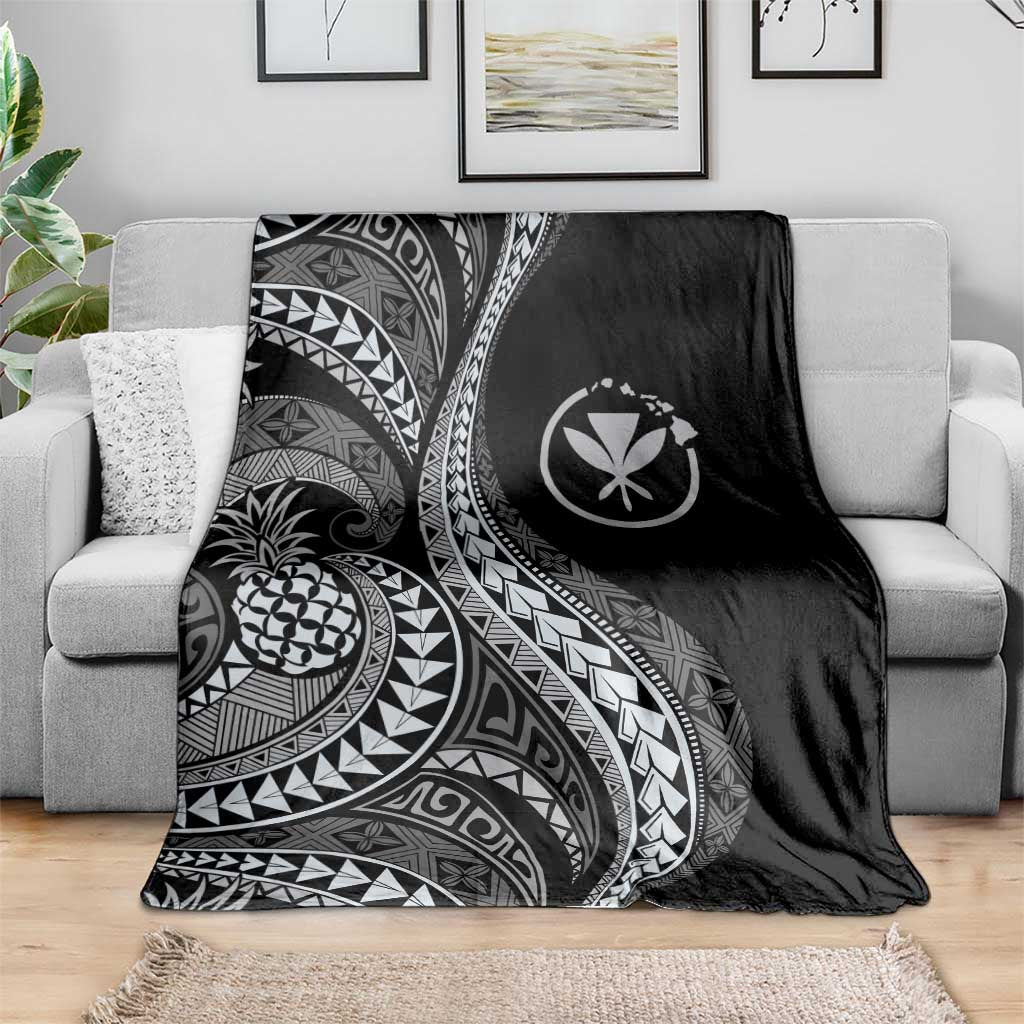 Hawaii Pineapple Gray Scale Tribal Pattern Blanket - Polynesian Pride