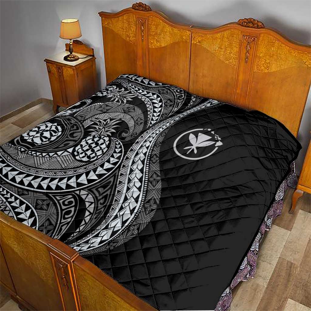 Hawaii Pineapple Gray Scale Tribal Pattern Quilt - Polynesian Pride