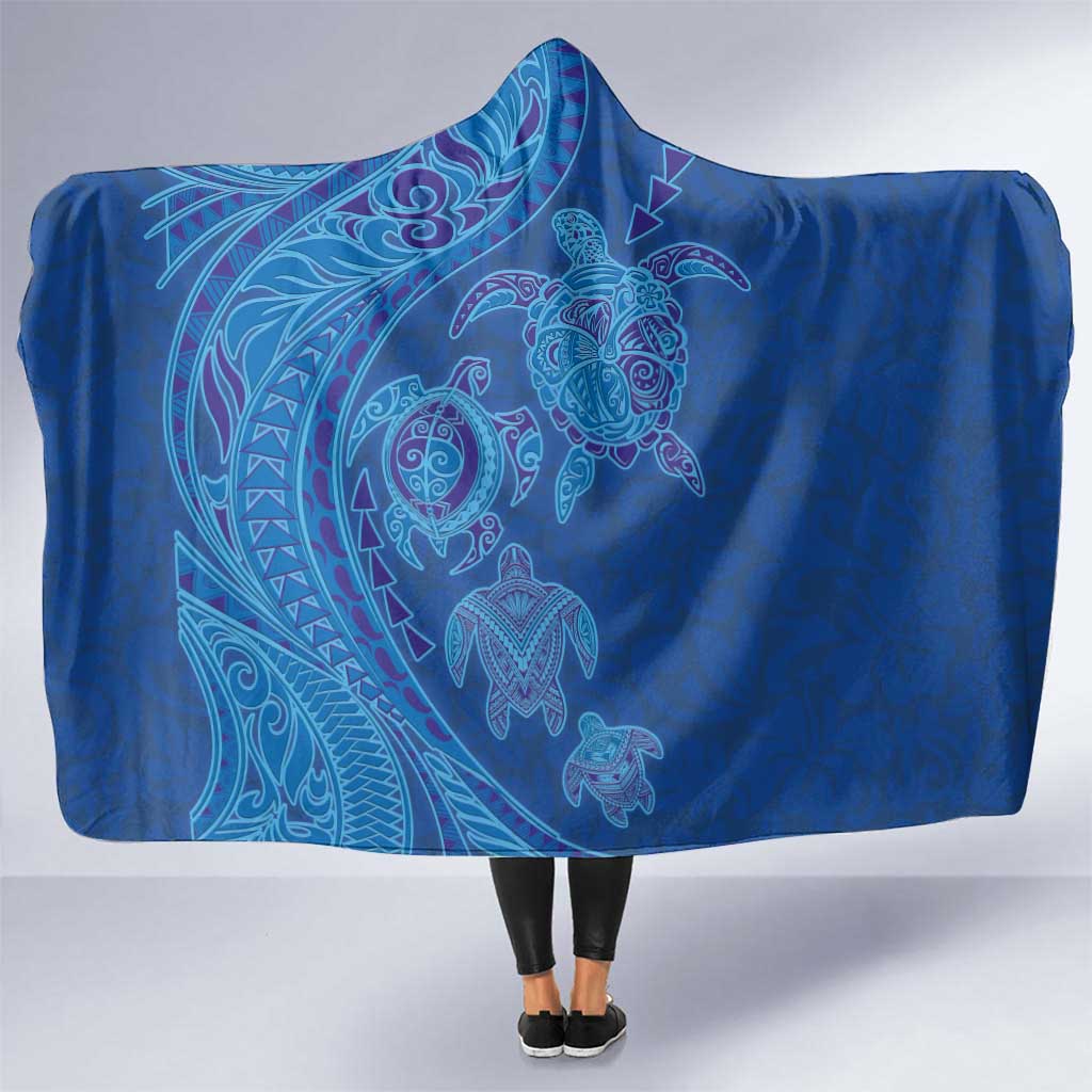 Hawaiian Turtles and Polynesian Art Tattoo Hooded Blanket Ocean Abyss