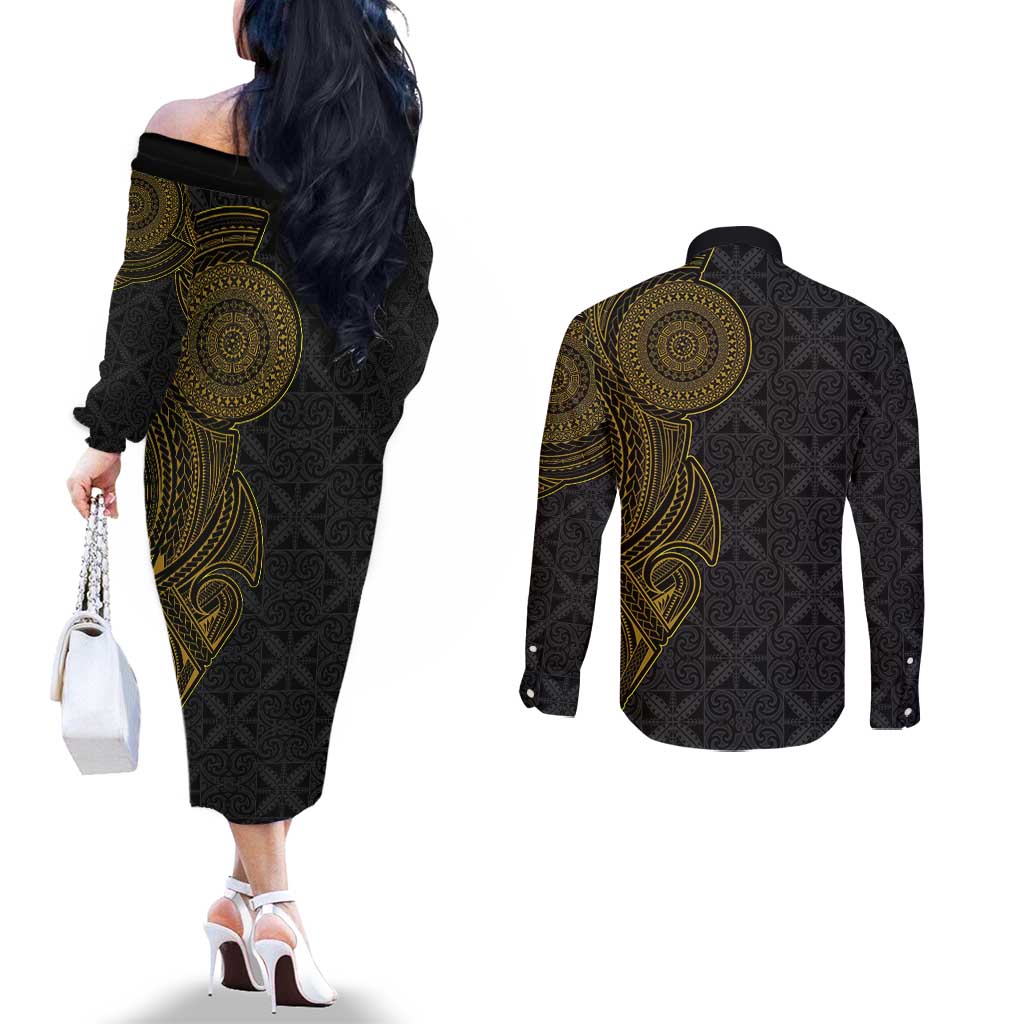 Niue Polynesian Hiapo Tattoo Art Couples Matching Off The Shoulder Long Sleeve Dress and Long Sleeve Button Shirt Half Style Black Gold Color - Polynesian Pride