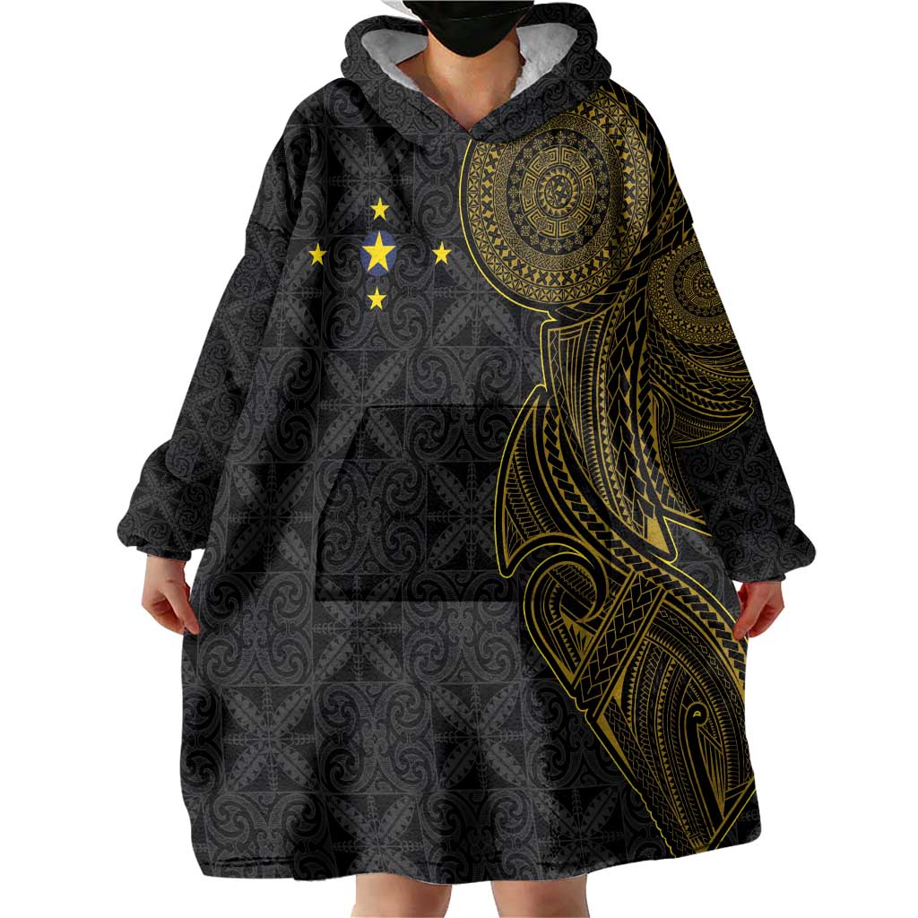 Niue Polynesian Hiapo Tattoo Art Wearable Blanket Hoodie Half Style Black Gold Color - Polynesian Pride