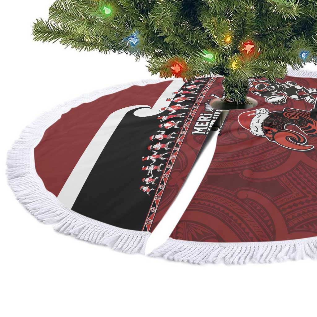 New Zealand Christmas Tree Skirt - Meri Kirihimete Aotearoa Warrior on Waka with Maori Art Tattoo