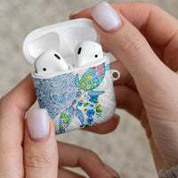 Hawaiian Couple Turtles Honi AirPods Case Polynesian Art Motifs and Hibiscus White Blue Color - Polynesian Pride