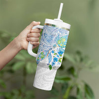 Hawaiian Couple Turtles Honi Tumbler With Handle Polynesian Art Motifs and Hibiscus White Blue Color - Polynesian Pride
