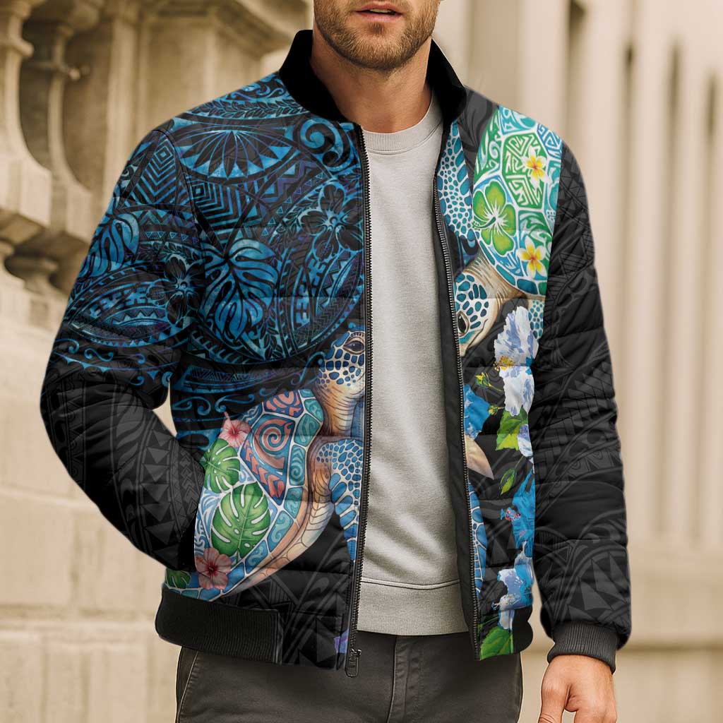 Hawaiian Couple Turtles Honi Bomber Puffer Jacket Polynesian Art Motifs and Hibiscus Black Blue Color - Polynesian Pride
