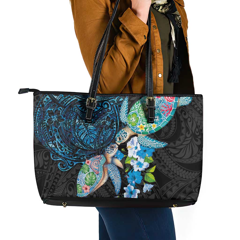 Hawaiian Couple Turtles Honi Leather Tote Bag Polynesian Art Motifs and Hibiscus Black Blue Color - Polynesian Pride