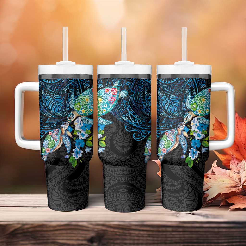 Hawaiian Couple Turtles Honi Tumbler With Handle Polynesian Art Motifs and Hibiscus Black Blue Color - Polynesian Pride