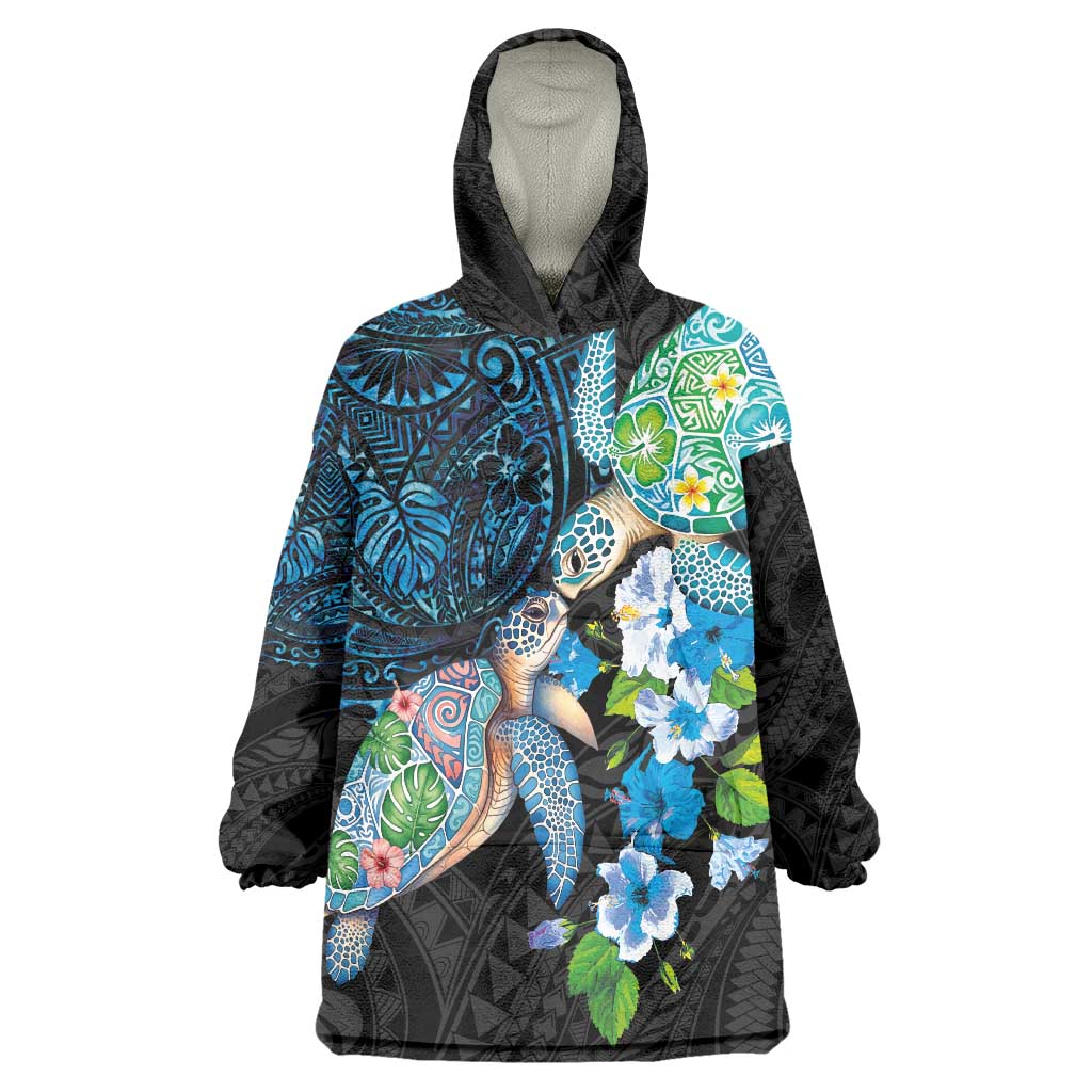 Hawaiian Couple Turtles Honi Wearable Blanket Hoodie Polynesian Art Motifs and Hibiscus Black Blue Color - Polynesian Pride