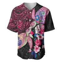 Hawaiian Couple Turtles Honi Baseball Jersey Polynesian Art Motifs and Hibiscus Black Red Color - Polynesian Pride