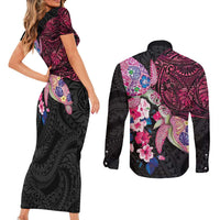 Hawaiian Couple Turtles Honi Couples Matching Short Sleeve Bodycon Dress and Long Sleeve Button Shirt Polynesian Art Motifs and Hibiscus Black Red Color - Polynesian Pride
