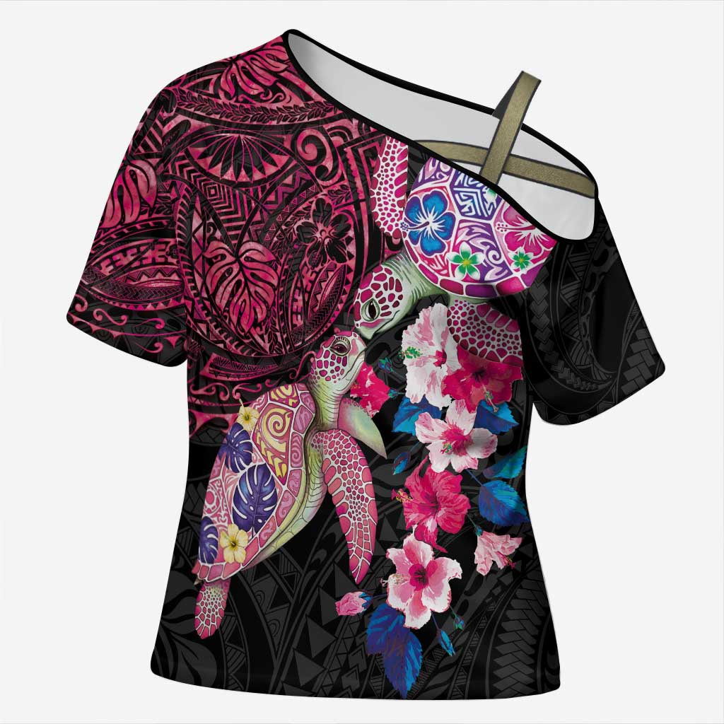 Hawaiian Couple Turtles Honi Cross Shoulder Shirt Polynesian Art Motifs and Hibiscus Black Red Color LT03 Female Black - Polynesian Pride