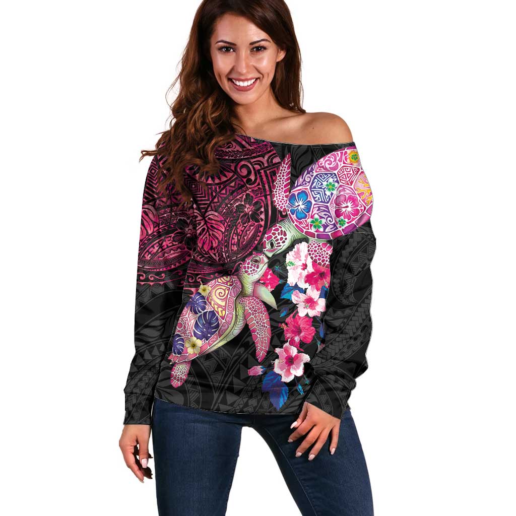 Hawaiian Couple Turtles Honi Off Shoulder Sweater Polynesian Art Motifs and Hibiscus Black Red Color - Polynesian Pride