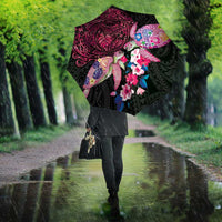 Hawaiian Couple Turtles Honi Umbrella Polynesian Art Motifs and Hibiscus Black Red Color - Polynesian Pride