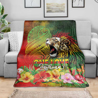 Hawaiian Reggae Blanket Jawaiian One Love-Tribal Tatoos and Rastafari Lion - Polynesian Pride
