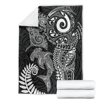 Aotearoa Maori Sea Animals Tribal Blanket Manta Ray and Shark Moko Pattern Black Color
