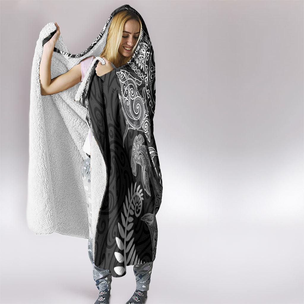 Aotearoa Maori Sea Animals Tribal Hooded Blanket Manta Ray and Shark Moko Pattern Black Color
