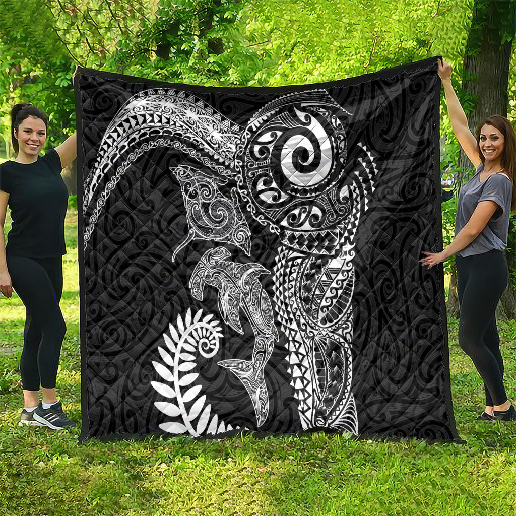 Aotearoa Maori Sea Animals Tribal Quilt Manta Ray and Shark Moko Pattern Black Color
