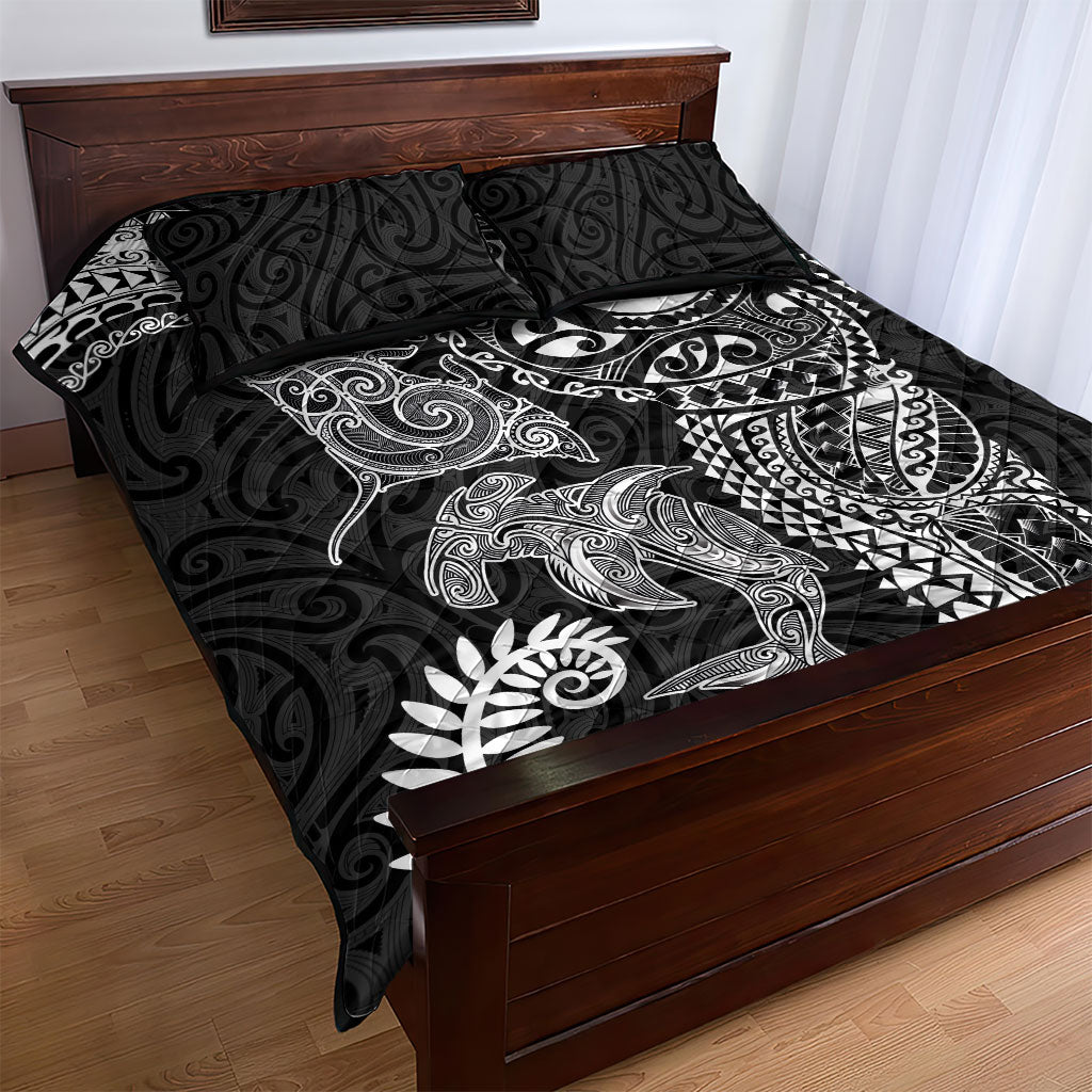 Aotearoa Maori Sea Animals Tribal Quilt Bed Set Manta Ray and Shark Moko Pattern Black Color