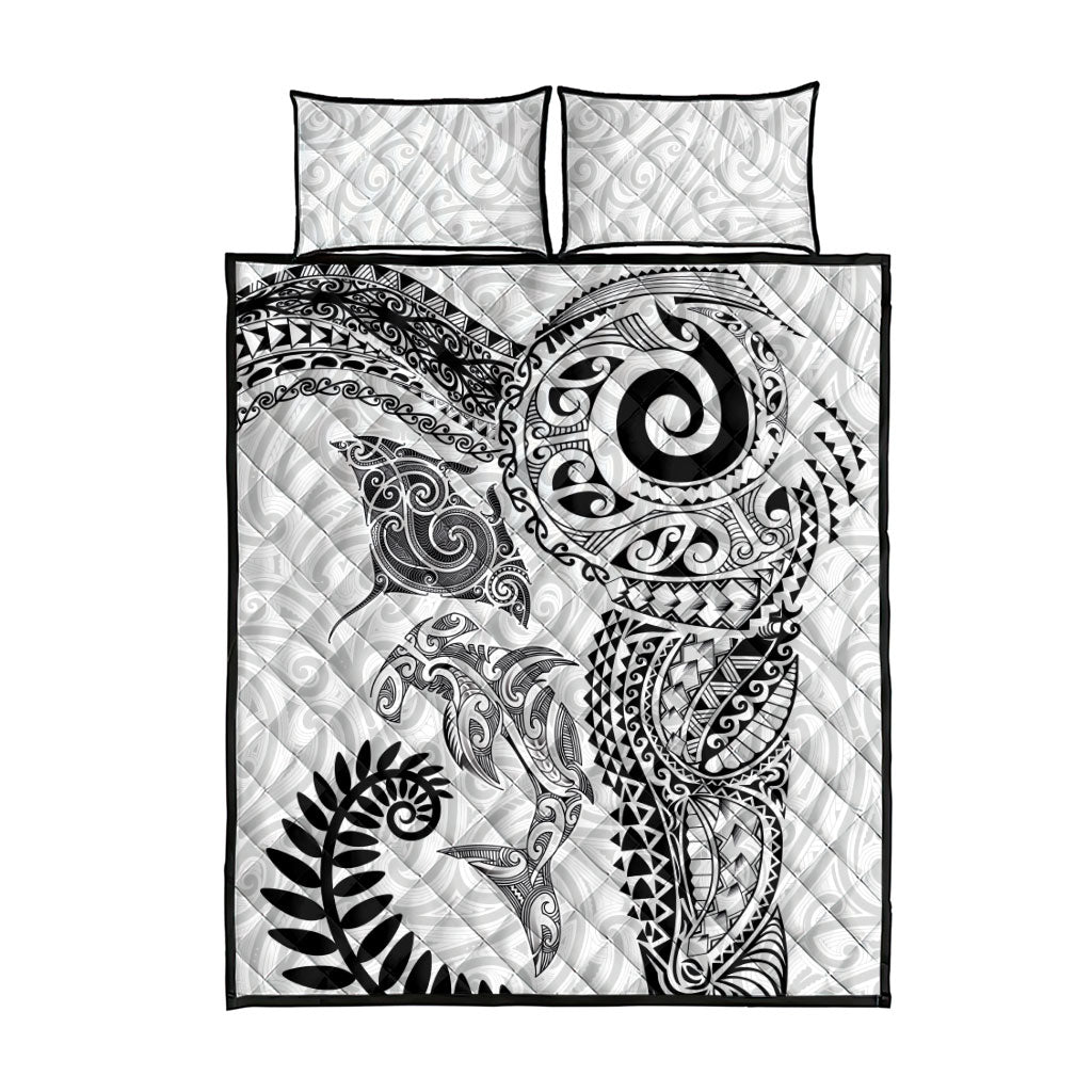 Aotearoa Maori Sea Animals Tribal Quilt Bed Set Manta Ray and Shark Moko Pattern White Color