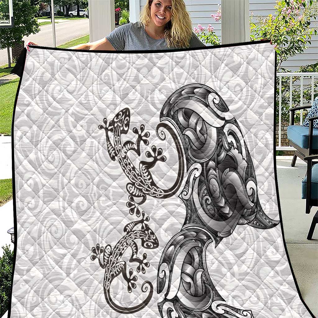 New Zealand Gecko Maori Art Tattoo Quilt White Color LT03 White - Polynesian Pride
