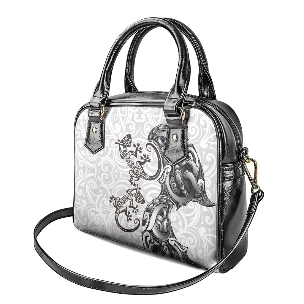 New Zealand Gecko Maori Art Tattoo Shoulder Handbag White Color