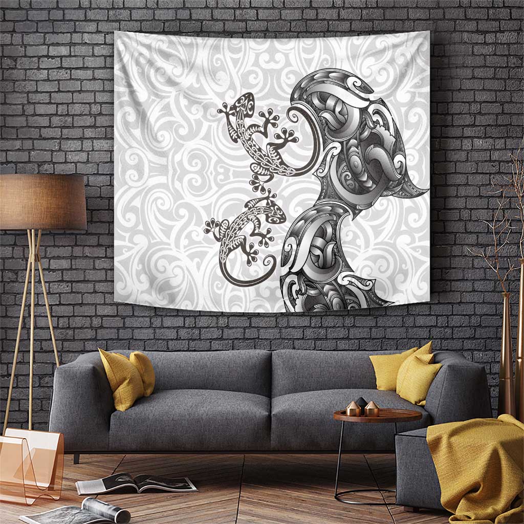 New Zealand Gecko Maori Art Tattoo Tapestry White Color LT03 White - Polynesian Pride
