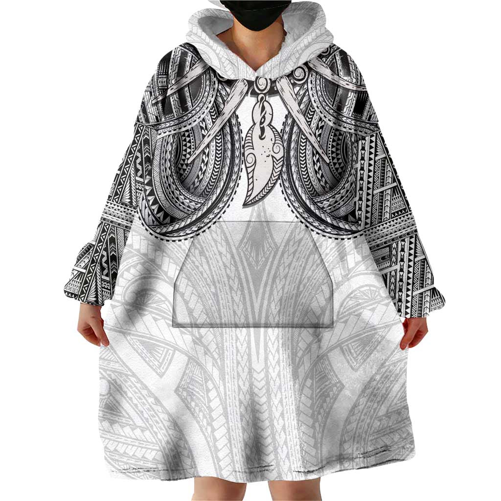 Samoan Traditional Art Tattoos Wearable Blanket Hoodie Tatau Tribal Motifs with Ula Nifo White - Polynesian Pride
