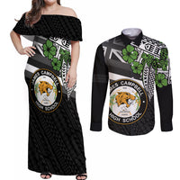 Hawaii James Campbell High School Couples Matching Off Shoulder Maxi Dress and Long Sleeve Button Shirt Kakau Pattern Black Version LT03 Black - Polynesian Pride