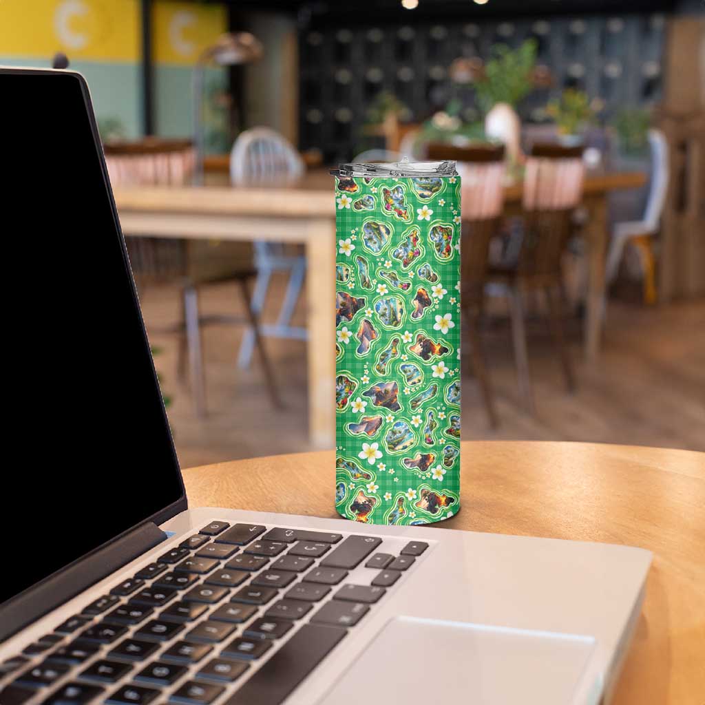 Hawaii Map with Plumeria Flower and Palaka Pattern Skinny Tumbler Tropical Island Green Design