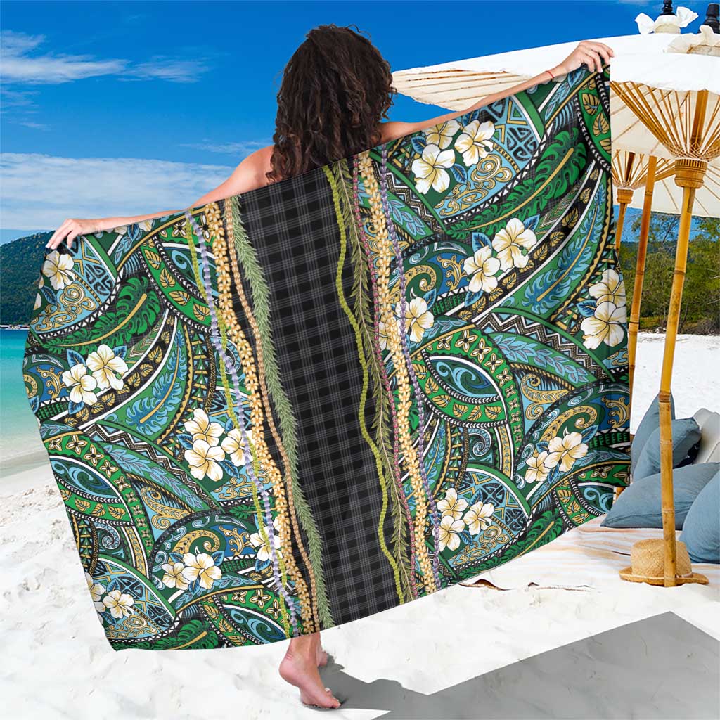 Hawaiian Art Flower Tribal with Lei Sarong Palaka Pattern Black Color LT03 One Size 44 x 66 inches Black - Polynesian Pride