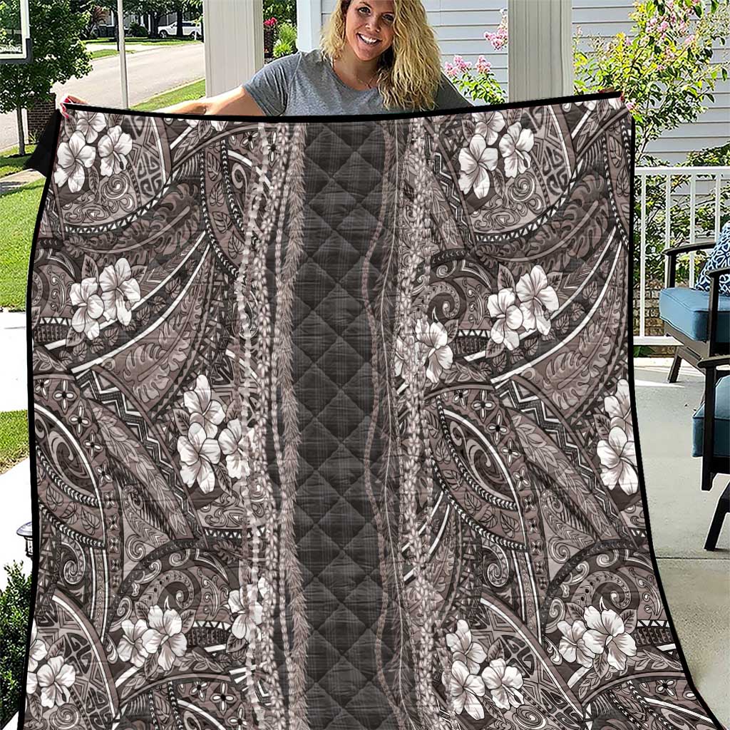 Hawaiian Art Flower Tribal with Lei Quilt Palaka Pattern Grayscale LT03 Gray - Polynesian Pride