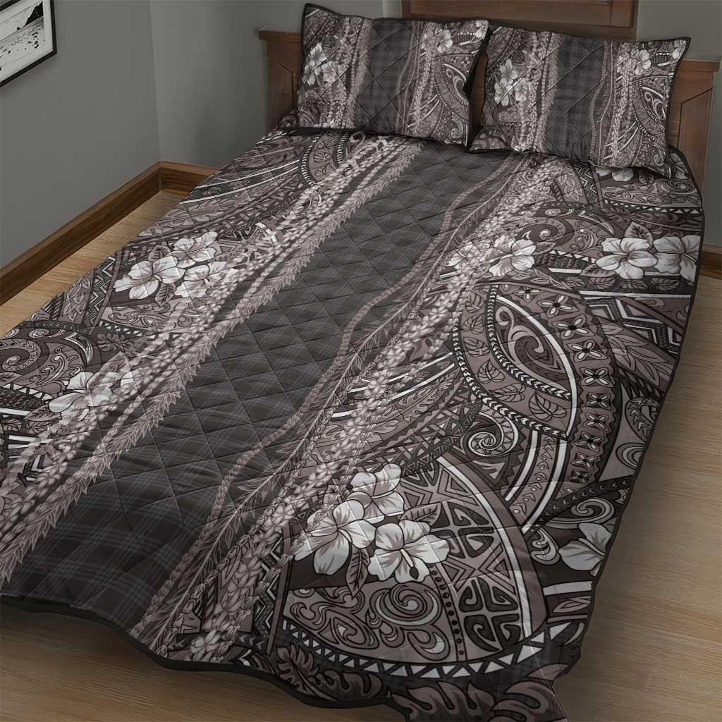 Hawaiian Art Flower Tribal with Lei Quilt Bed Set Palaka Pattern Grayscale - Polynesian Pride