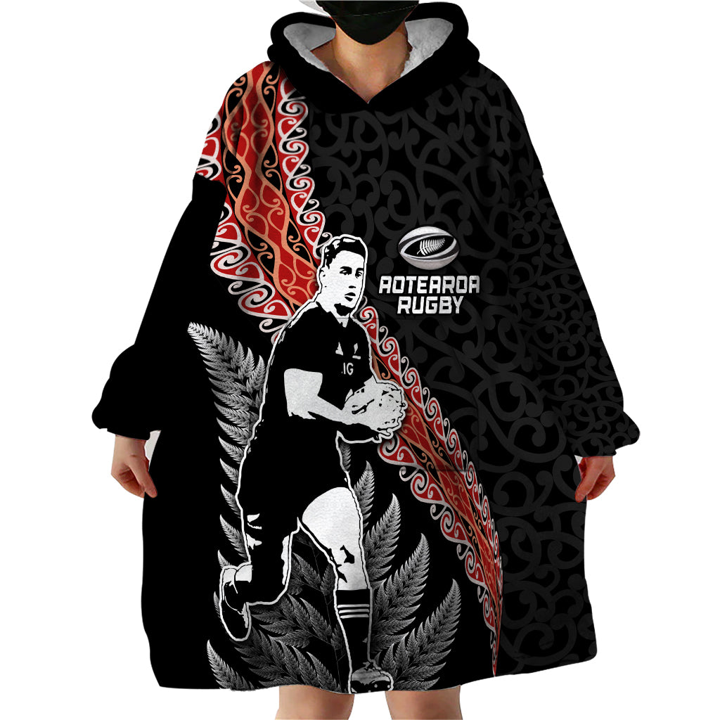 New Zealand Maori Rugby Player Wearable Blanket Hoodie Maori and Silver Fern Half Style