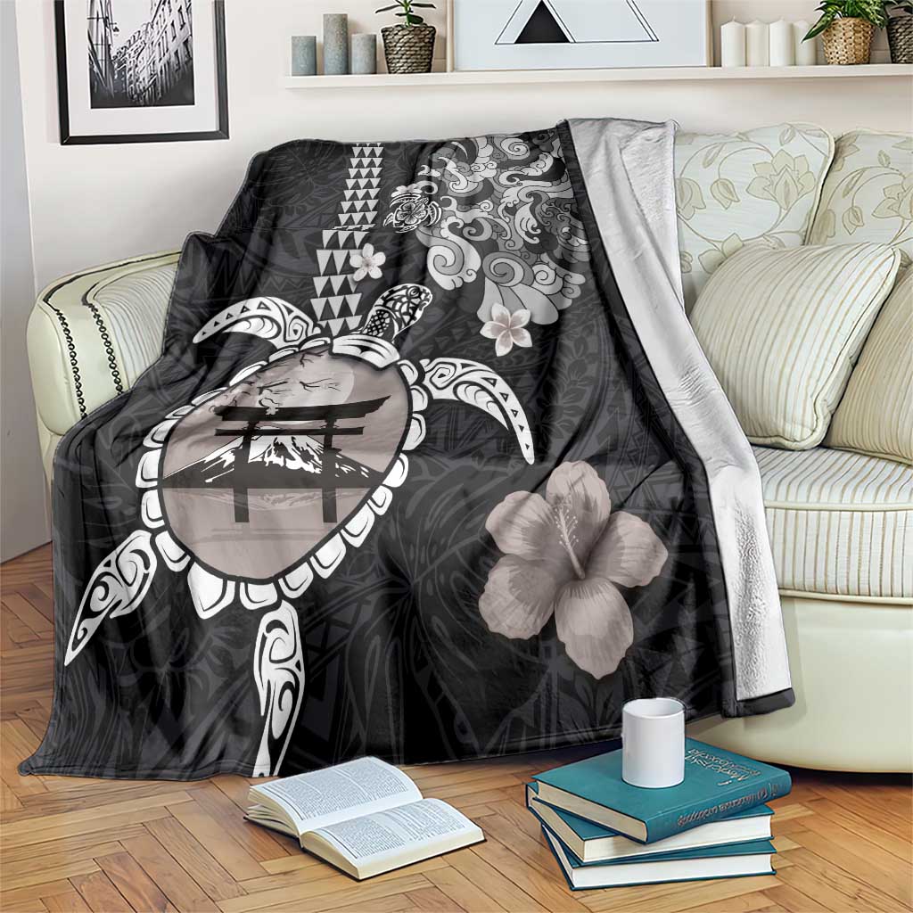 Hawaiian and Japanese Together Blanket Japanese Culture and Turtle Kakau Tattoo Black Color LT03 Black - Polynesian Pride