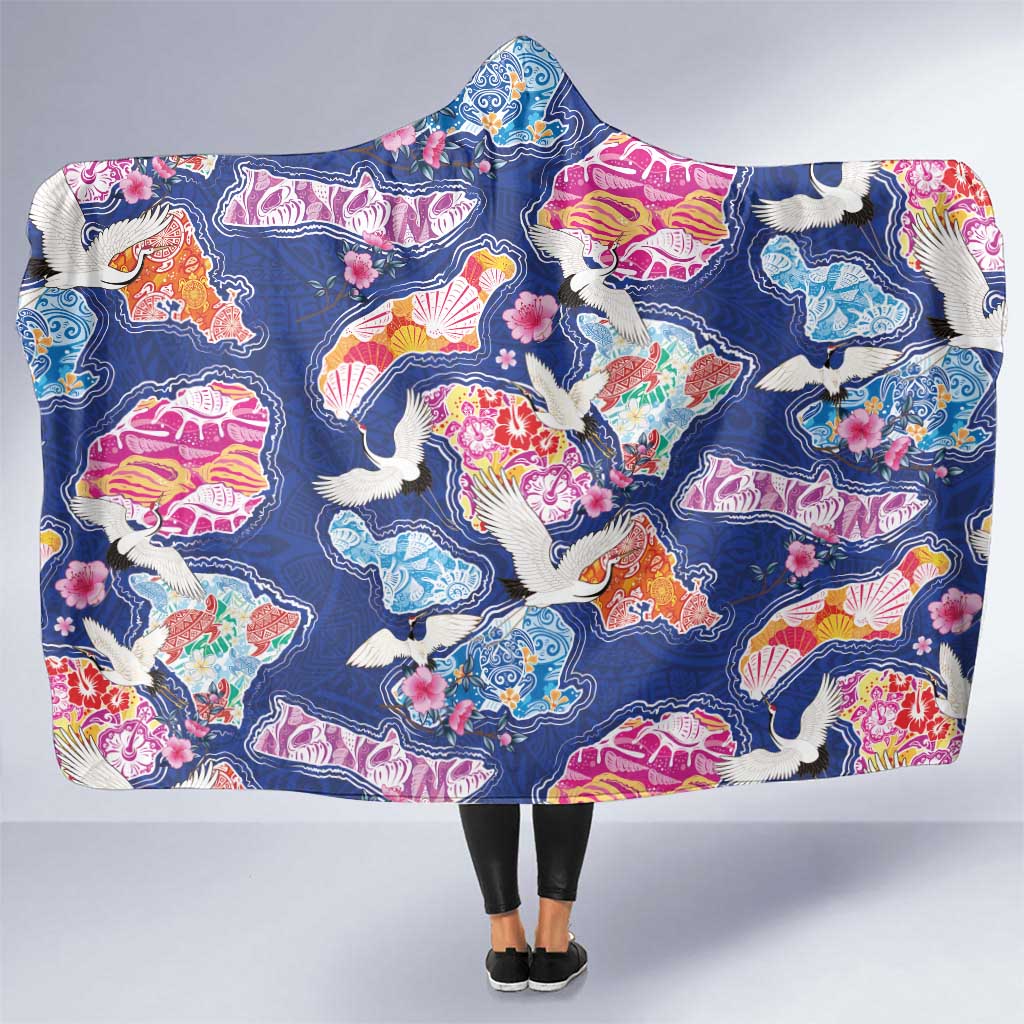 Hawaiian and Japanese Culture Together Hooded Blanket Hawaiian Archipelago Shape Sea Animals