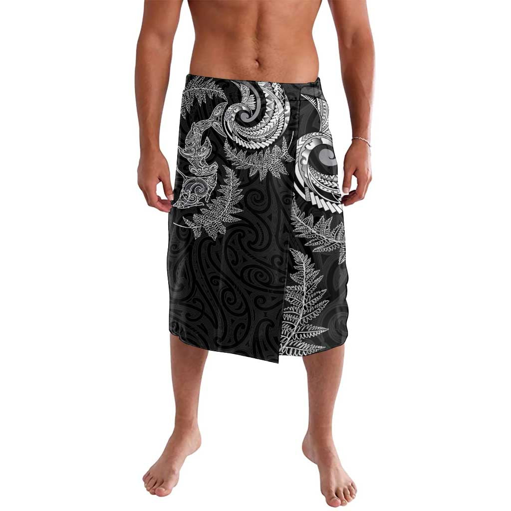 New Zealand Sea Animals with Maori Tribal Tattoo Lavalava Shark Manta Ray with Silver Fern Black