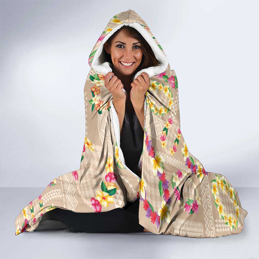 Hawaiian Kakau Tattoo Leis and Palaka Pattern Hooded Blanket Traditional Aloha Tribal Beige Color