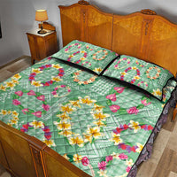 Hawaiian Leis Quilt Bed Set Kakau Tattoos and Palaka Pastel Green Color