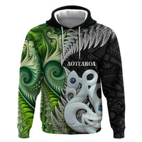New Zealand Koru Natural Zip Hoodie Manaia and Silver Fern Maori Pattern LT03 Pullover Hoodie Black - Polynesian Pride