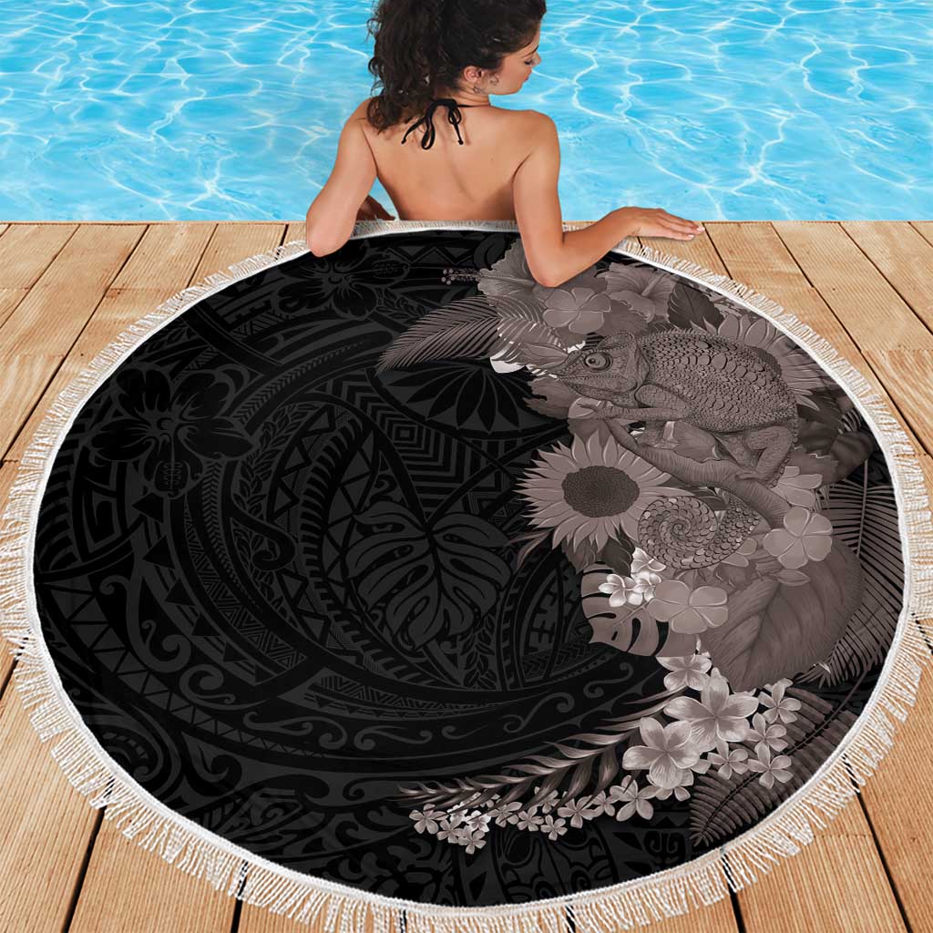 Hawaiian Tropical Plants and Chameleon Beach Blanket Polynesian Art Grayscale - Polynesian Pride