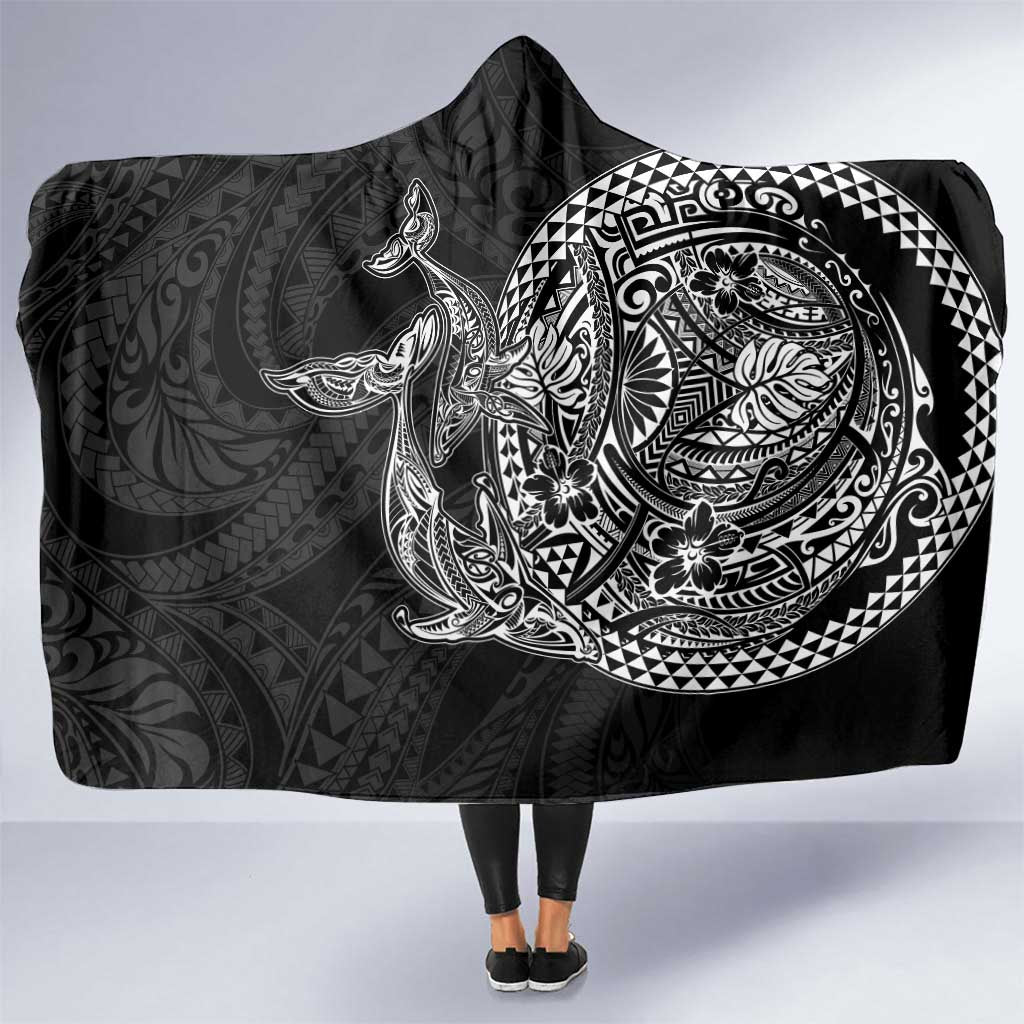 Hawaiian Whales Polynesian Art Motifs Hooded Blanket Black Color LT03 One Size Black - Polynesian Pride
