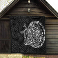 Hawaiian Whales Polynesian Art Motifs Quilt Black Color - Polynesian Pride