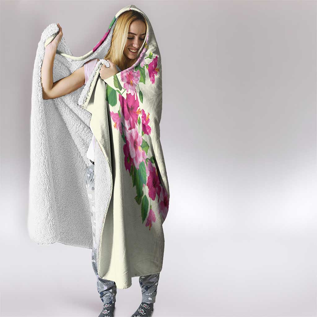 Hawaiian Hibiscus and Art Polynesian Tattoo Hooded Blanket Beige Color