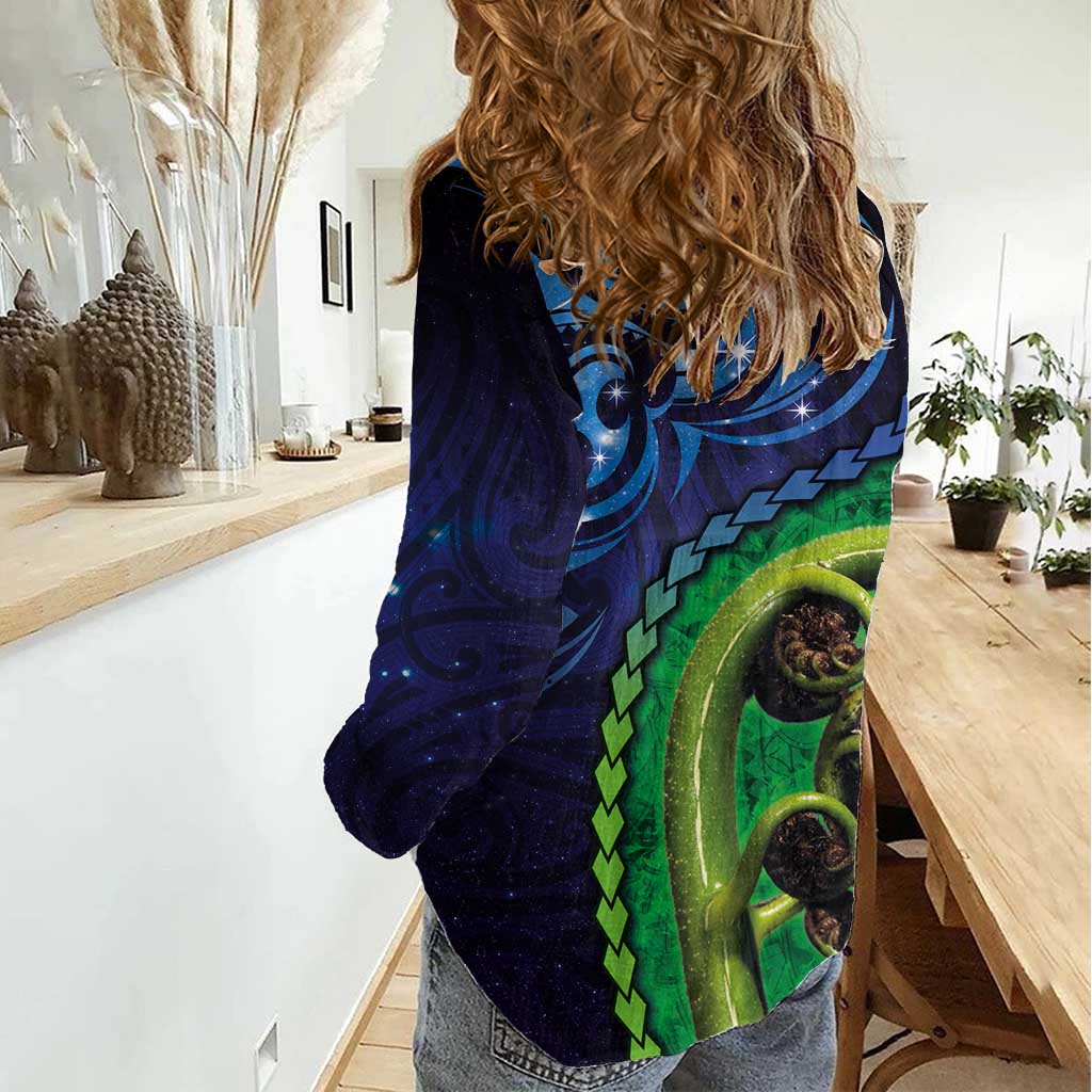New Zealand Matariki Fern Frond Koru Women Casual Shirt with Galaxy Blue Sky and Green Paua Shell Art